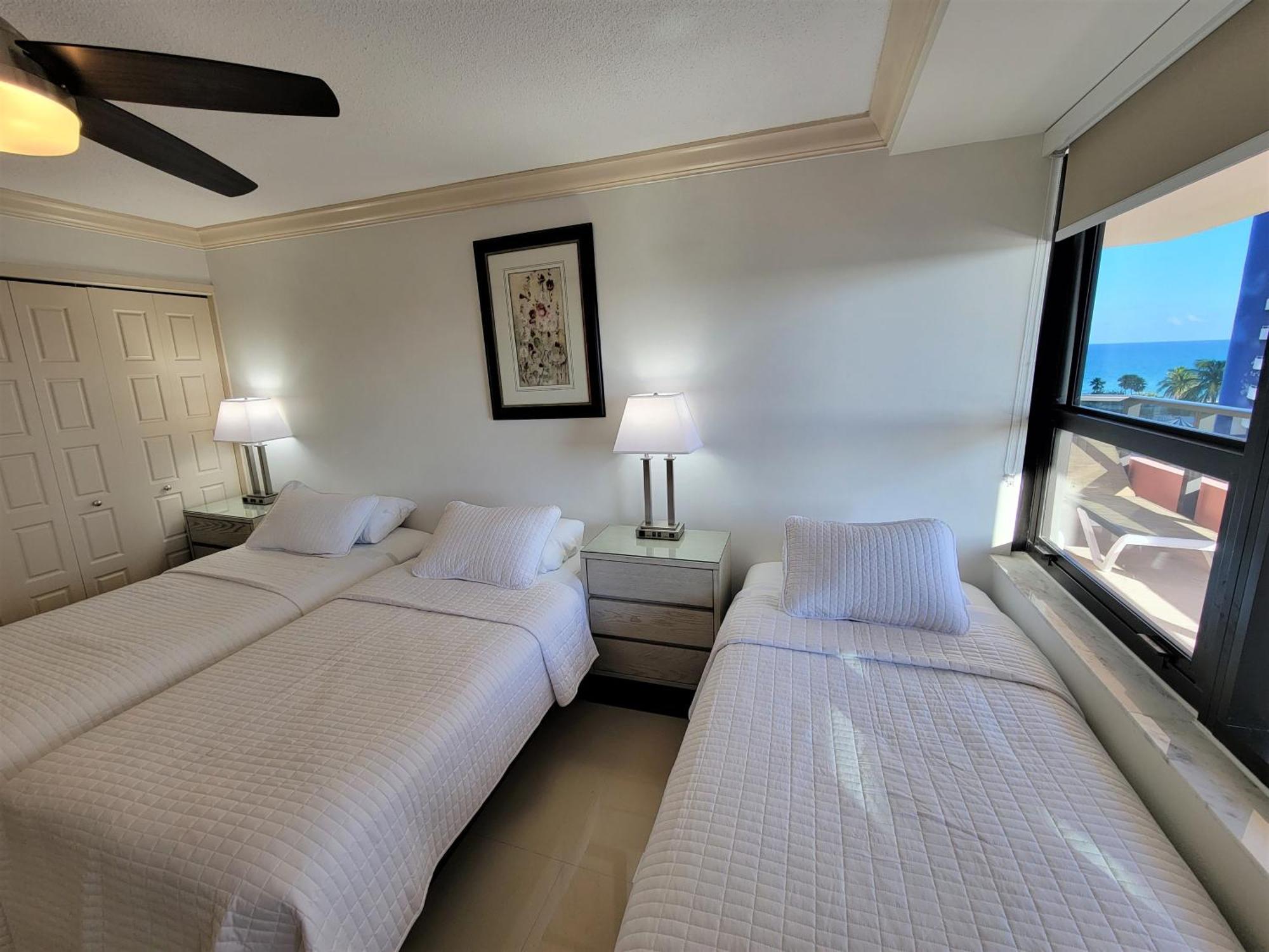 Alexander 819 Miami Beach